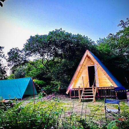 Отель Robin Goch Retreat Кармартен Экстерьер фото